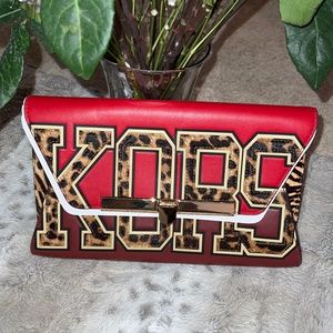 RED/LEOPARD CLUTCH